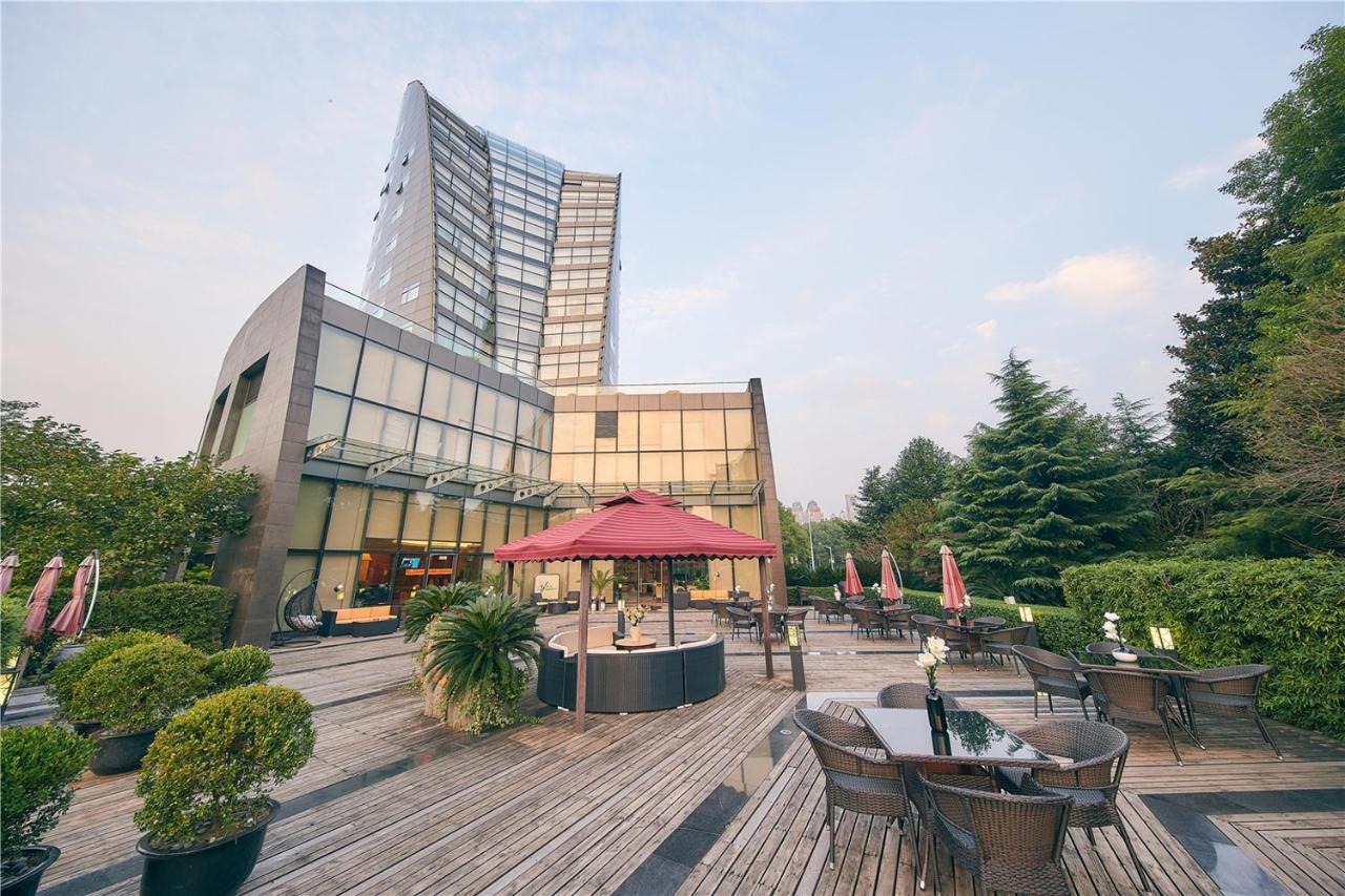 Parkview Hotel 4*